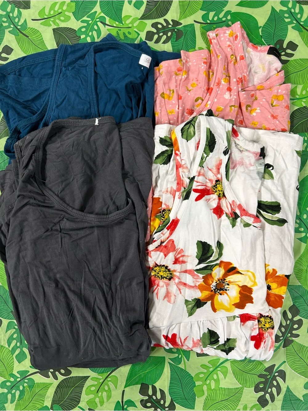 Bearsland Women’s Tank Top Bundle — Floral White, Pink, Navy, Charcoal